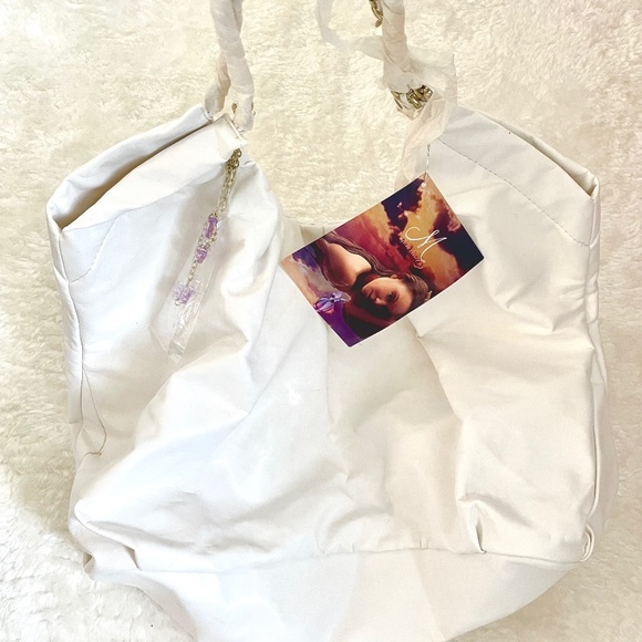 MARIAH CAREY "M" HANDBAG - Picture 1 of 5